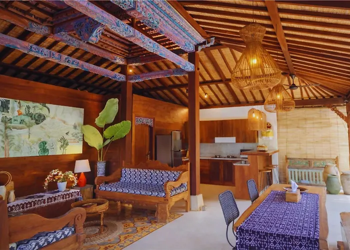 Dharuna * Ubud