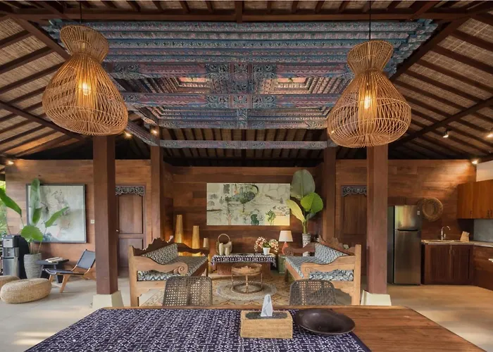 Dharuna * Ubud